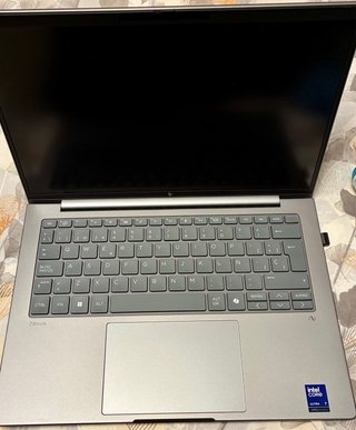HP ZBook 8 G1i 14 Intel Core Ultra 7 265H Platamet