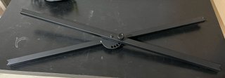 - Soporte teclado plegable regulable negro Gewa