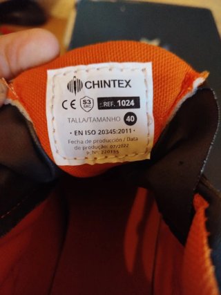 Botas de seguridad CHINTEX S3 SRC T.40