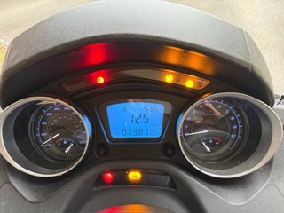 Piaggio MP3 300 Sport hpe Negra