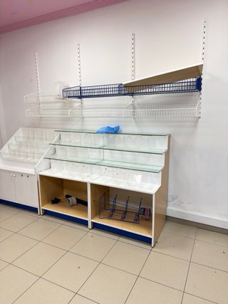 Mobiliario para tienda escalonado