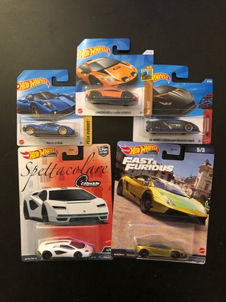 Lote 5 Hot Wheels Lamborghini se hace envio