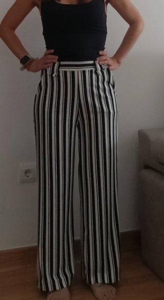 Pantalón rayas blanco y negro