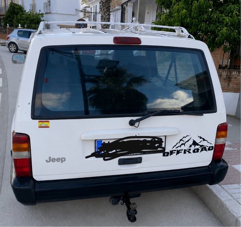 Jeep Cherokee 2000 - foto 1