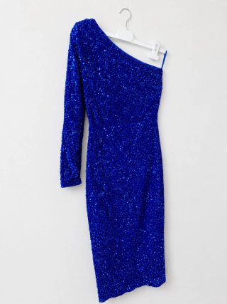 Vestido azul brillante de fiesta