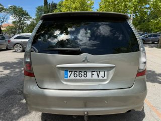 Mitsubishi Grandis 2008