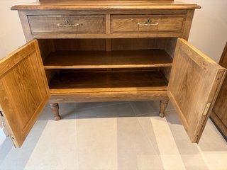 Mueble tocador de madera antiguo