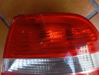 Piloto trasero derecho Saab 93 (2003-2008)