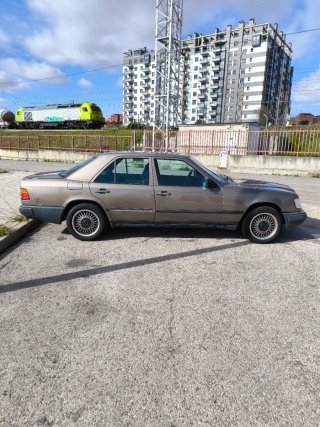Mercedes-Benz Clase E 1993