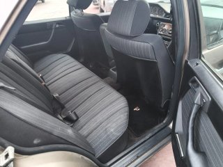 Mercedes-Benz Clase E 1993