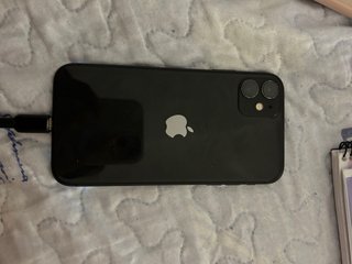 iPhone 11 Apple
