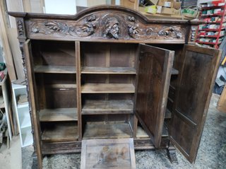 MUEBLE ANTIGUO RAÚL
