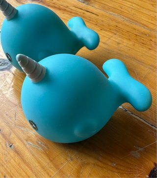 2 Bolas de Narval Juguete Acuático Azul