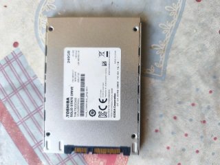 Disco Duro Toshiba 240GB SSD