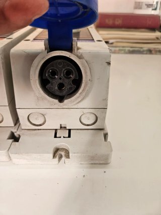 2 Prese Interbloccate Scame 220V e 380V