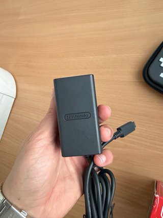 Nintendo Switch Lite Negra + Accesorios