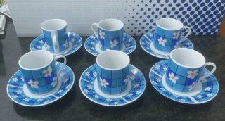 Juego 6 tazas y platos café flores