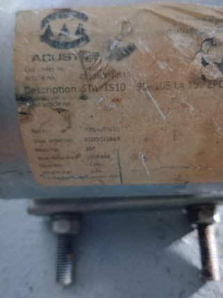 Abrazadera reparación tubería 95-105