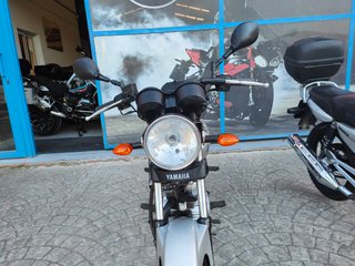 Yamaha YBR 125 2006 Plata 17.000 km