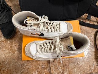 Nike Blazer Mid Naranja y Blanco