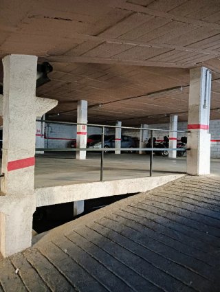 Parking para coche.12,50mts,en Valls.cll,Pau Borde