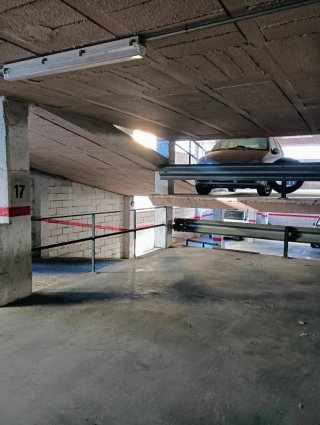 Parking para coche.12,50mts,en Valls.cll,Pau Borde