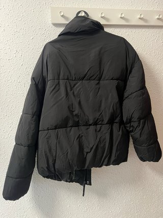 Plumífero oversize Bershka negro talla única