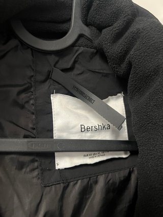 Plumífero oversize Bershka negro talla única