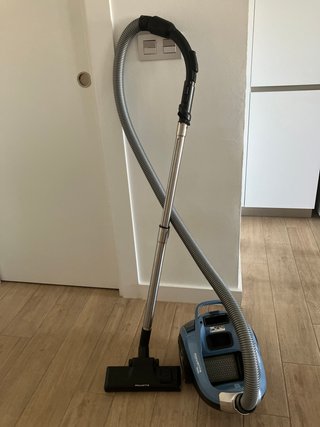 Aspiradora Rowenta Compact Power XXL