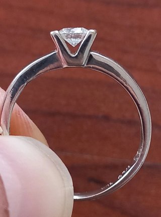 Anillo Oro Blanco 18k con Brillante 0.35ct