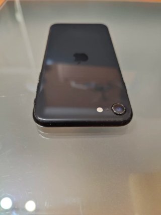 iPhone SE 2ª Gen 64GB Gris Espacial 84% Batería