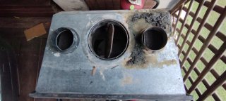 Chimenea Metálica con Puerta de Cristal