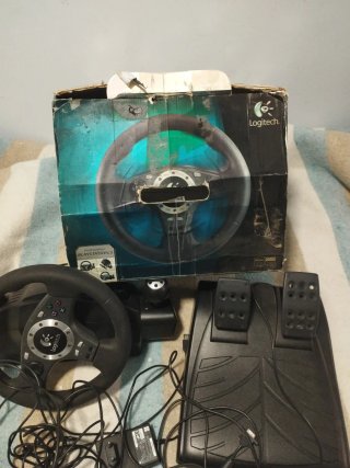 Volante Logitech Driving Force Pro