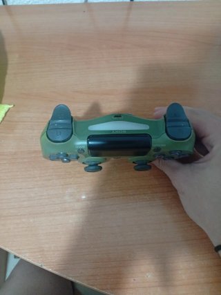PS4 Slim 1TB Edición Limitada Camuflaje y mando