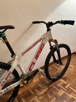 Bicicleta Cube Flying Circus