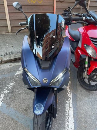 Moto Scooter 125cc 2024 Azul con mando adistancia