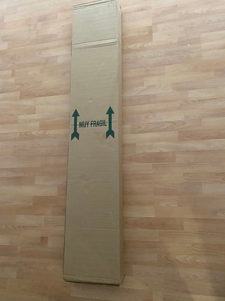 Canapé de madera y tela beige
