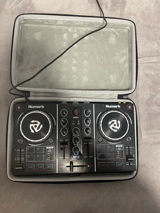 Numark Party Mix DJ Controller