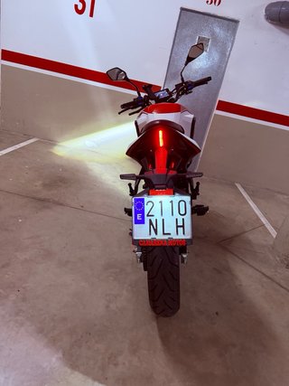 Rieju NKD 125 Roja y Blanca