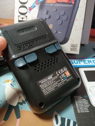 Neogeo Super Pocket Edición everdrive