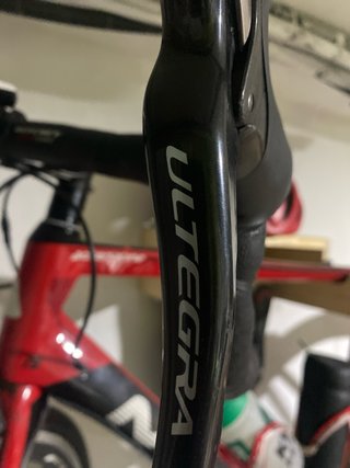 Bicicleta de carretera aero adrenaline