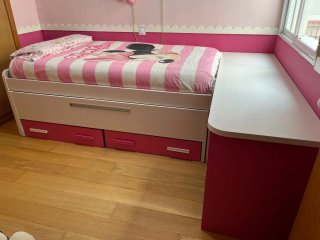 Habitación infantil en perfecto estado