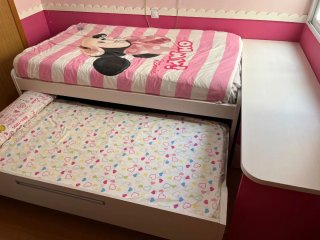 Habitación infantil en perfecto estado