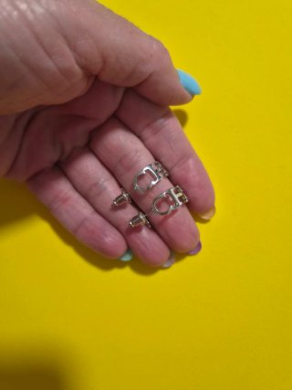 Conjunto Pulsera y Pendientes CH