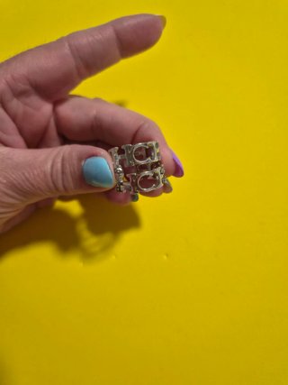 Conjunto Pulsera y Pendientes CH