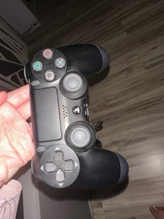 Consola PS4 Slim Negra + 2 mandos