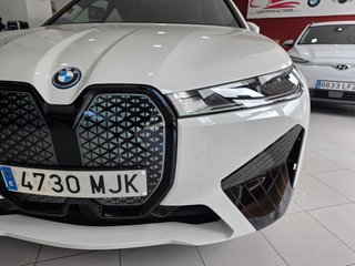 BMW iX xDrive40