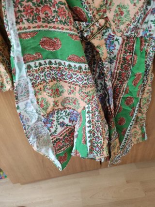 Mono Zara estampado verde y multicolor