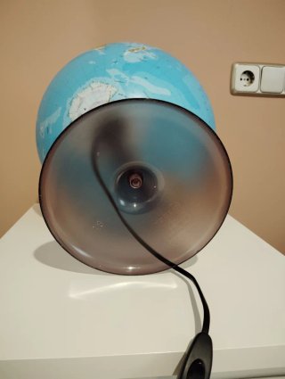 Globo terráqueo luminoso
