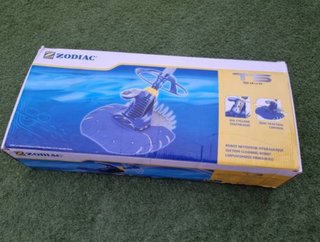 Robot pulitore per piscine Zodiac T5 per pareti